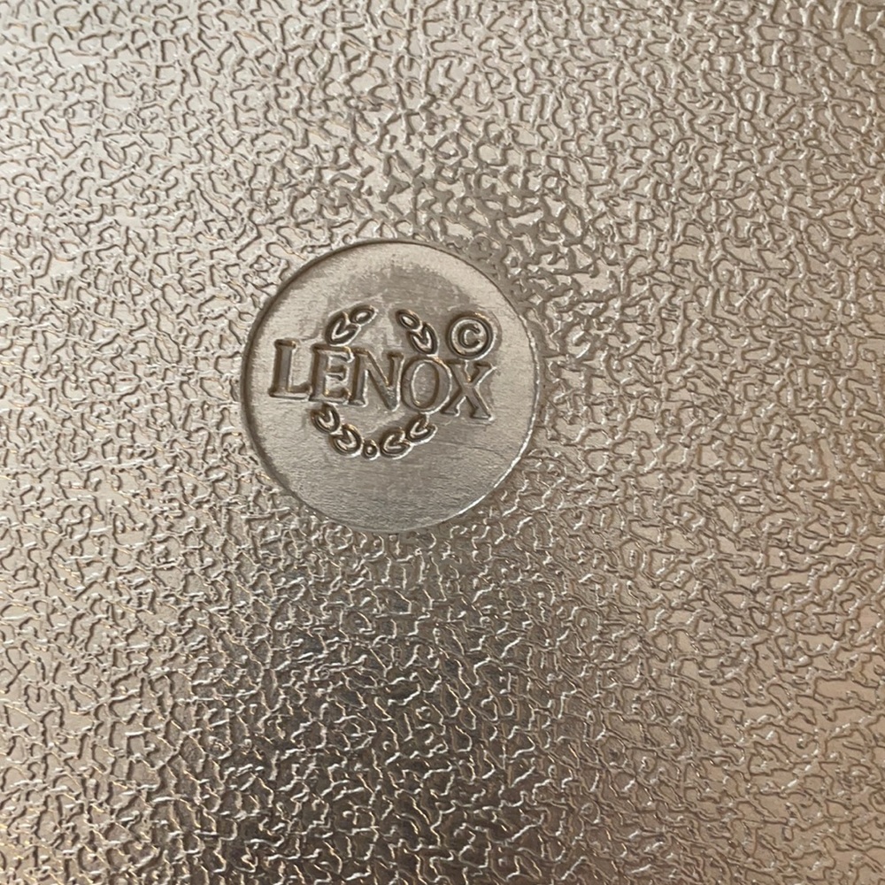 Lenox Spyro Bread Tray - Picture 4 of 7
